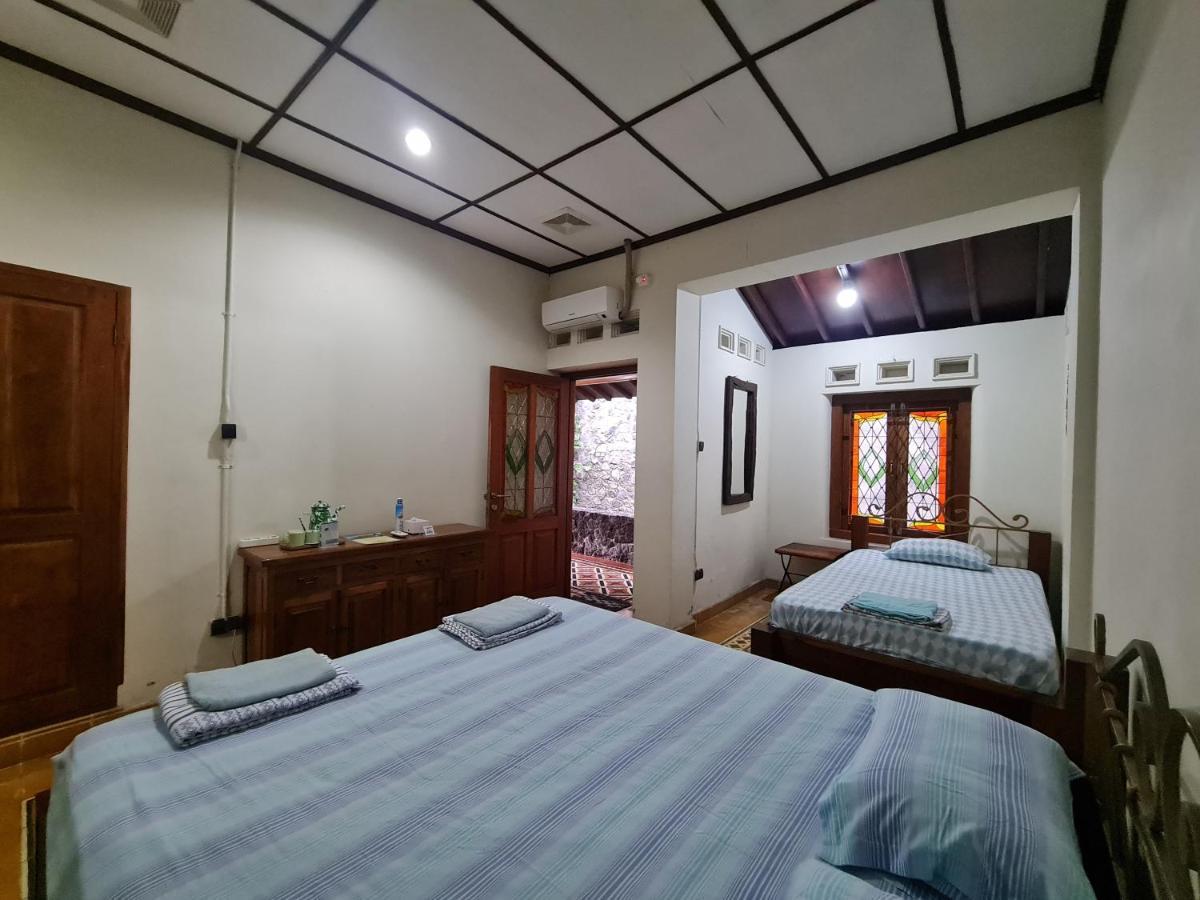 Omah Pitoe Yogya Homestay يوغياكارتا المظهر الخارجي الصورة