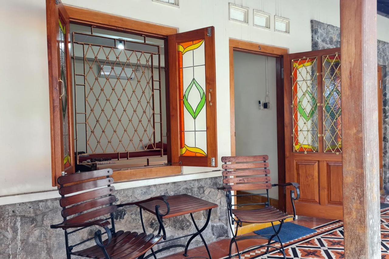 Omah Pitoe Yogya Homestay يوغياكارتا المظهر الخارجي الصورة