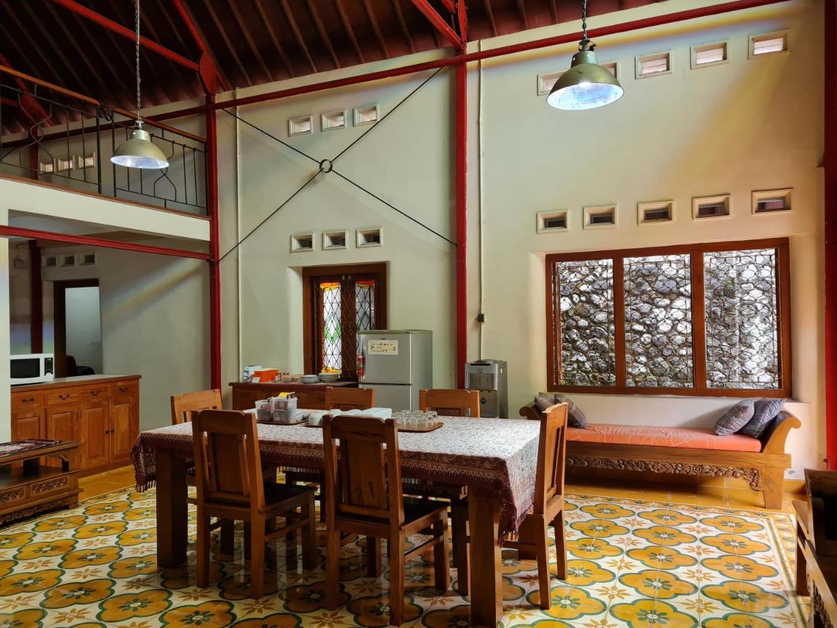 Omah Pitoe Yogya Homestay يوغياكارتا المظهر الخارجي الصورة