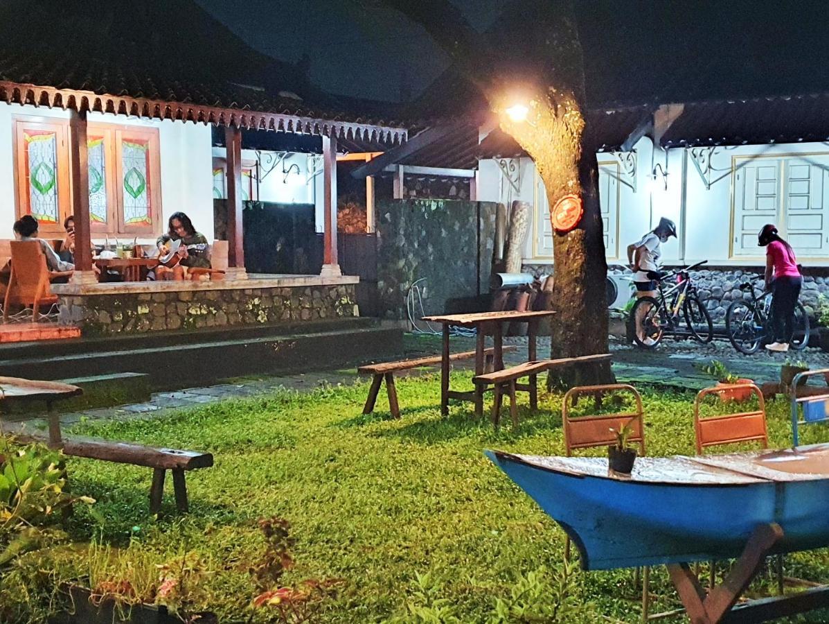 Omah Pitoe Yogya Homestay يوغياكارتا المظهر الخارجي الصورة