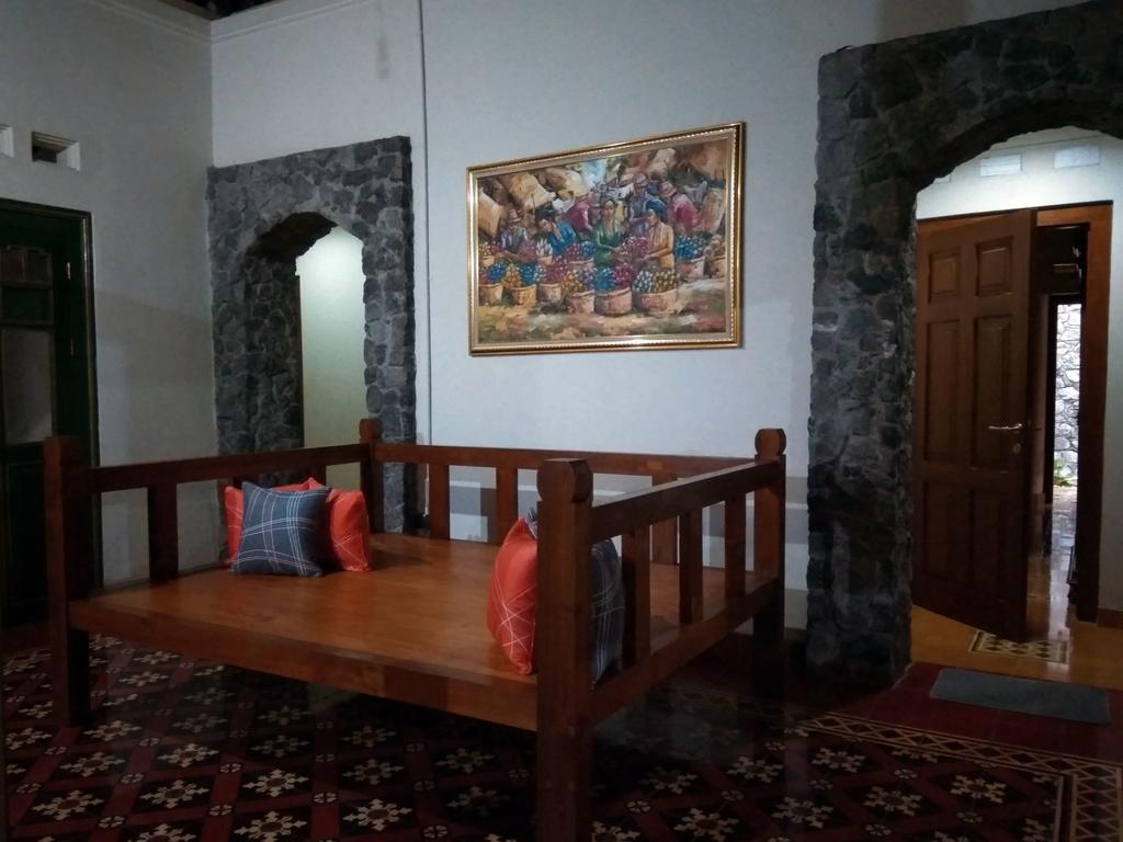 Omah Pitoe Yogya Homestay يوغياكارتا المظهر الخارجي الصورة