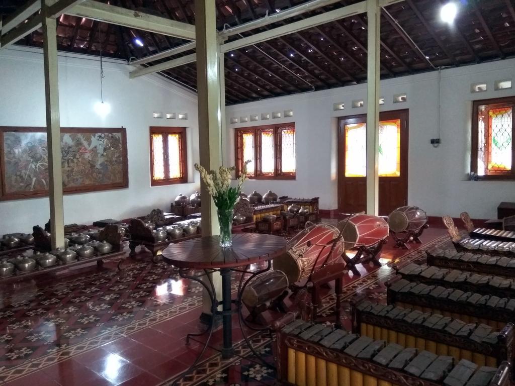 Omah Pitoe Yogya Homestay يوغياكارتا المظهر الخارجي الصورة