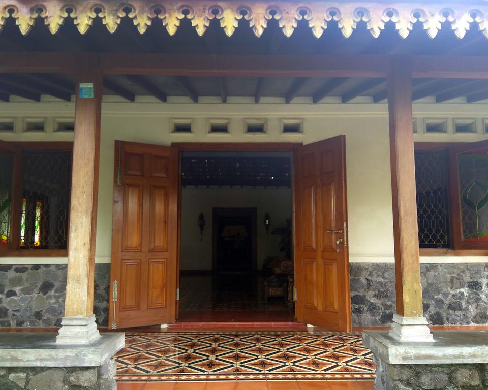 Omah Pitoe Yogya Homestay يوغياكارتا المظهر الخارجي الصورة