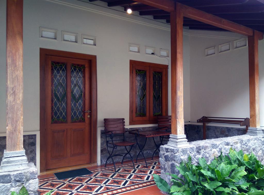Omah Pitoe Yogya Homestay يوغياكارتا المظهر الخارجي الصورة