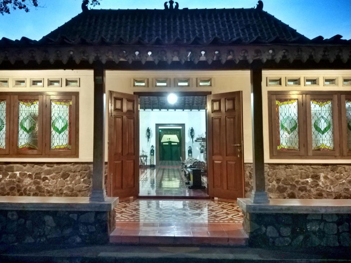 Omah Pitoe Yogya Homestay يوغياكارتا المظهر الخارجي الصورة